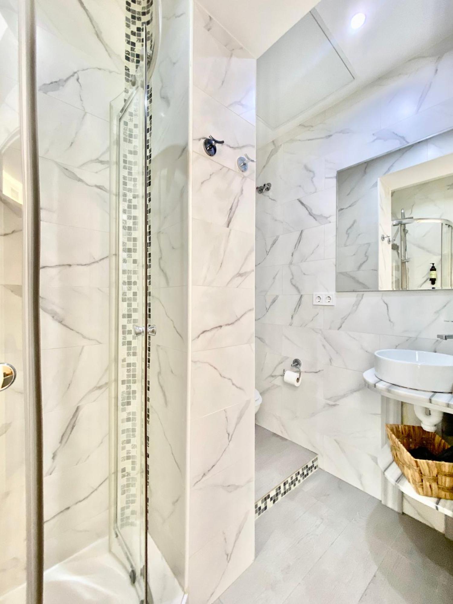 Apartamento Charming Puerta Del Sol Center Madrid
