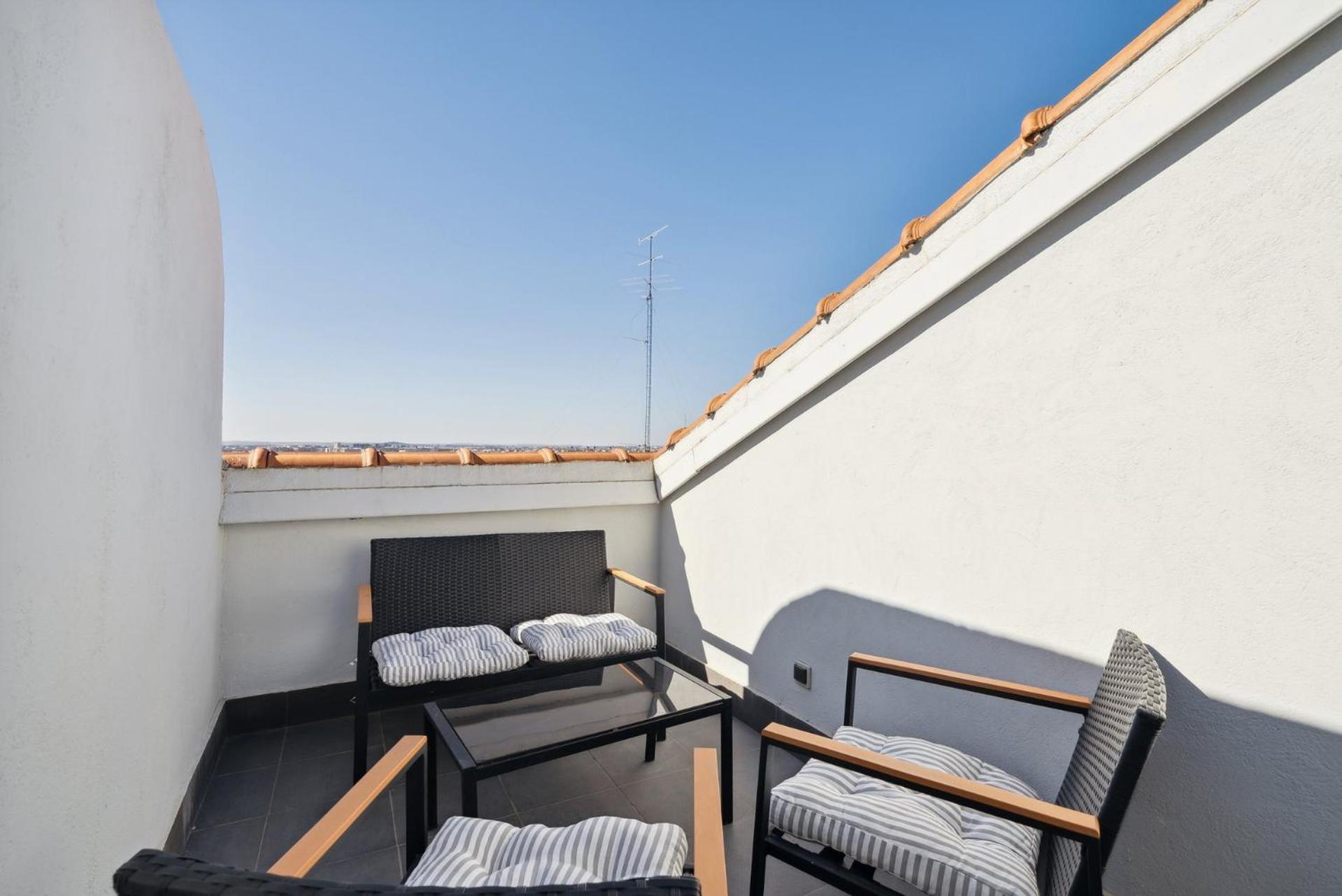 Sleep El Rastro By Apartamento