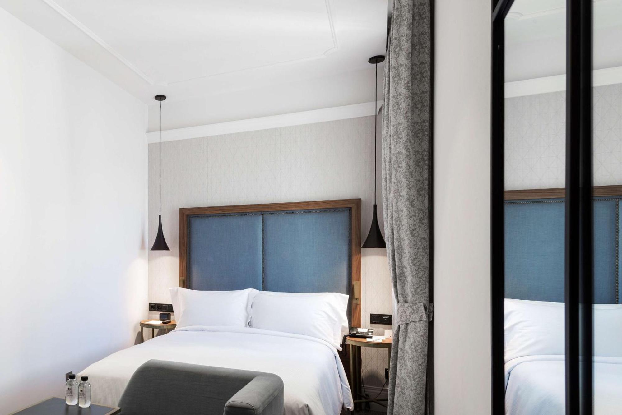 Doubletree By Hilton Madrid-prado Madrid