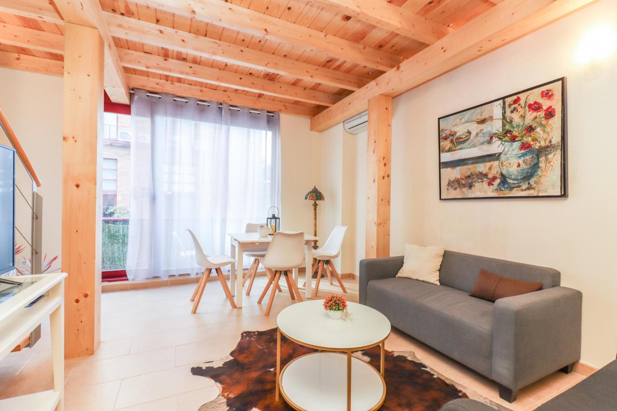 Bright Duplex For Families-vicalv Apartamento
