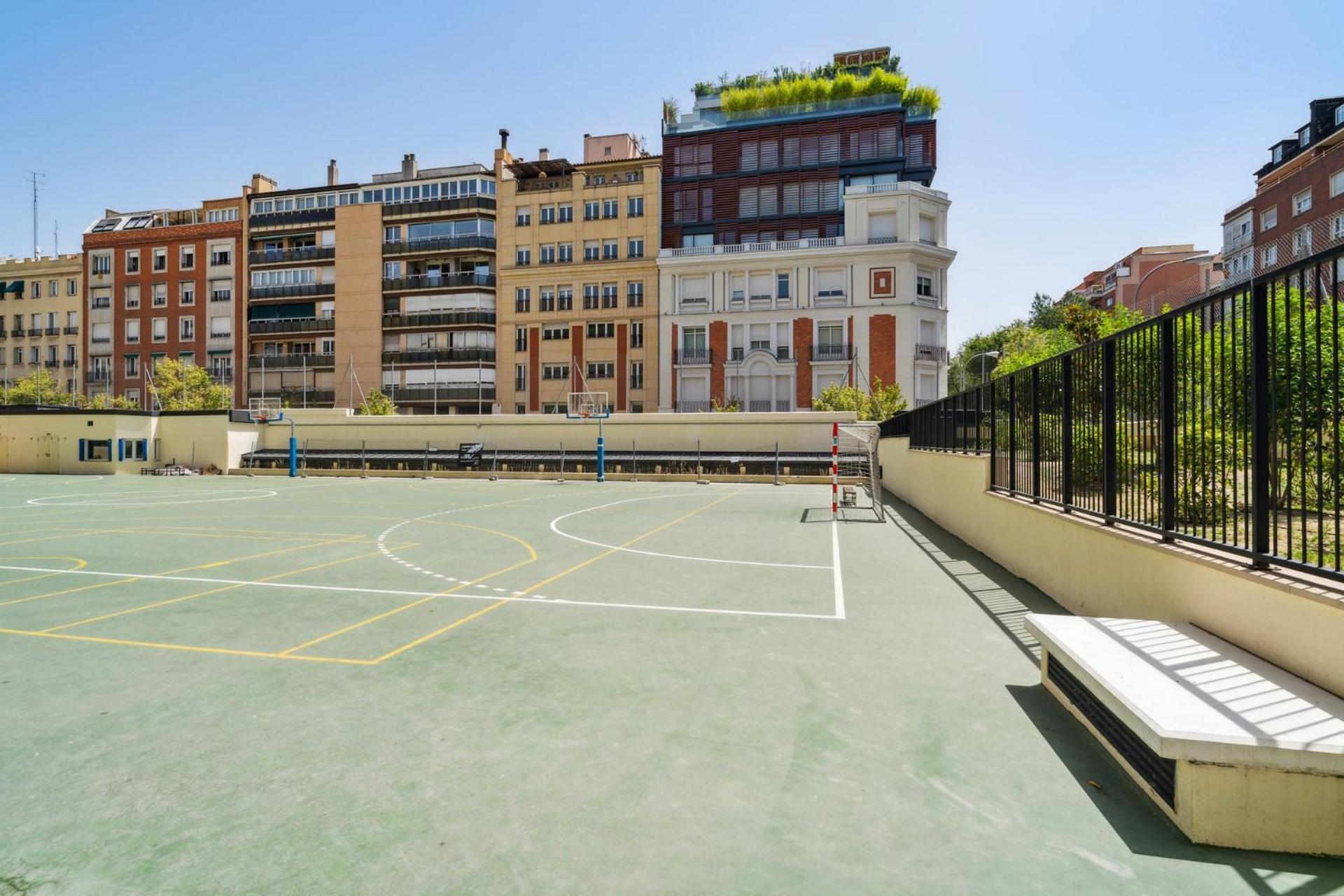 Sleep Nuñez De Balboa By Apartamento