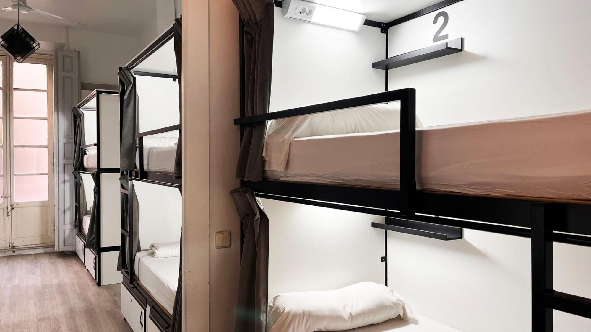 Way Hostel *
