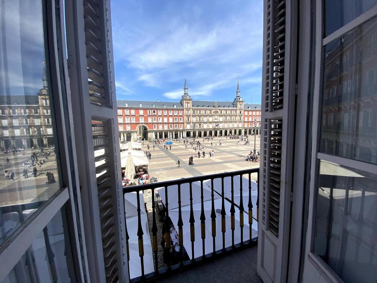 Amazing With Balconies To Plaza Mayor * Madrid