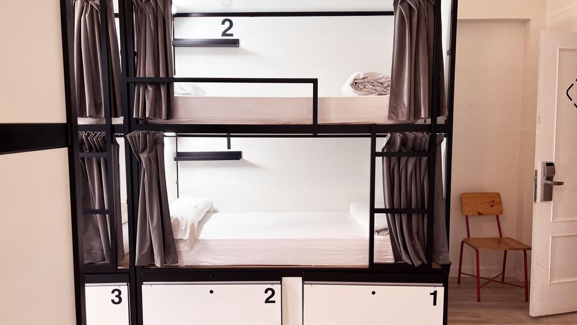 Way Hostel *