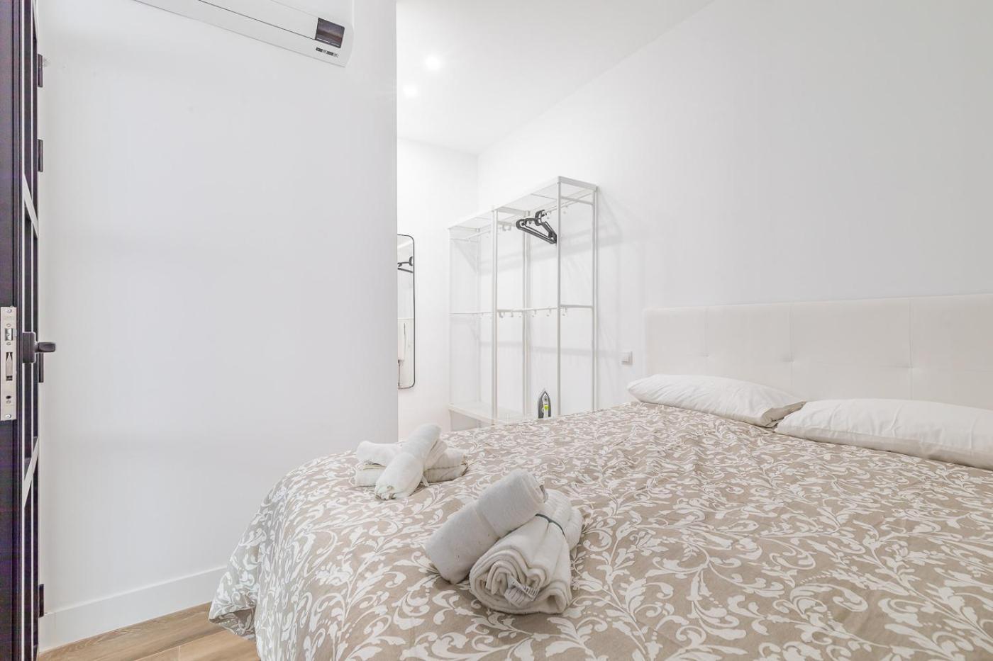 Arturo Soria Apartments1 Apartamento