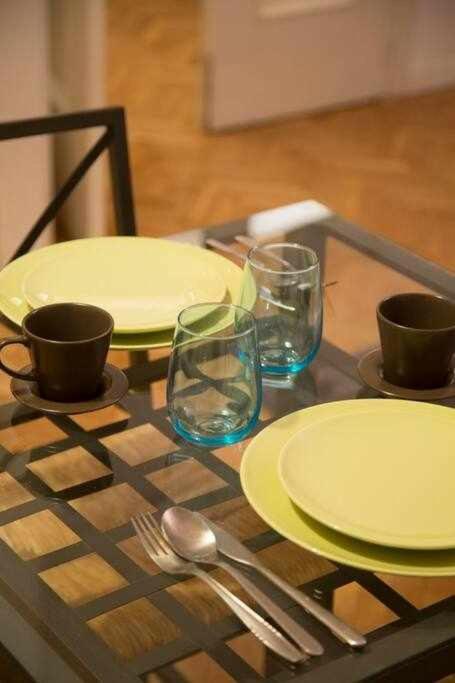 Un Elegante Piso Descubrir Apartment *