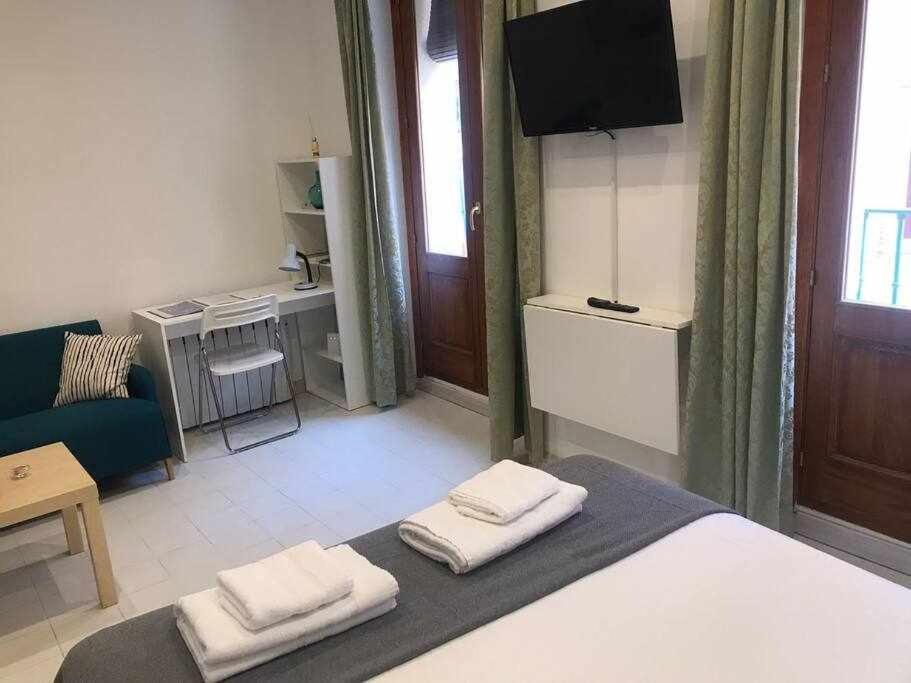 Apartamento Un Genial Estudio En El Barrio Cortes