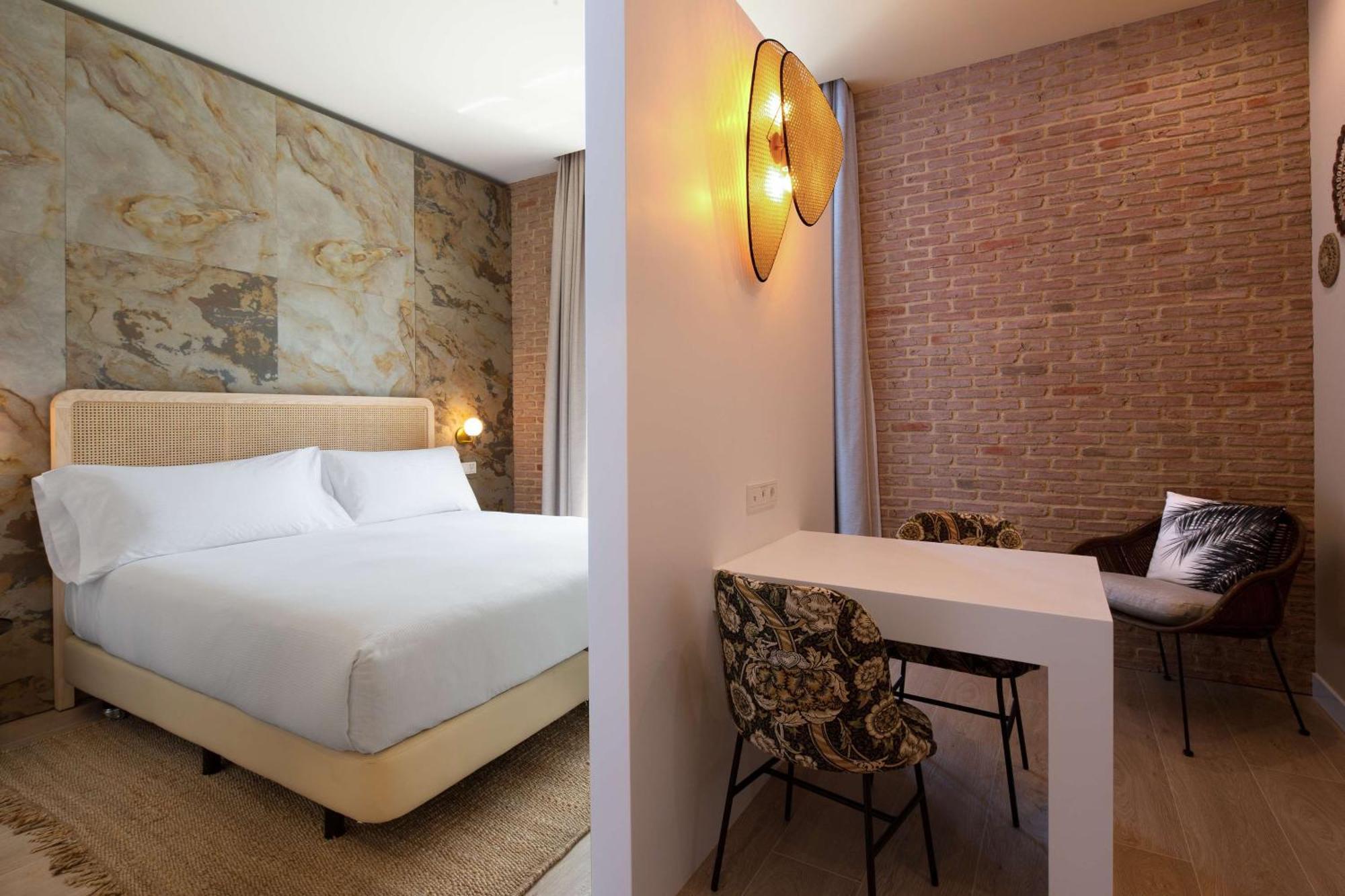 Atocha Madrid, Tapestry Collection By Hilton Hotel