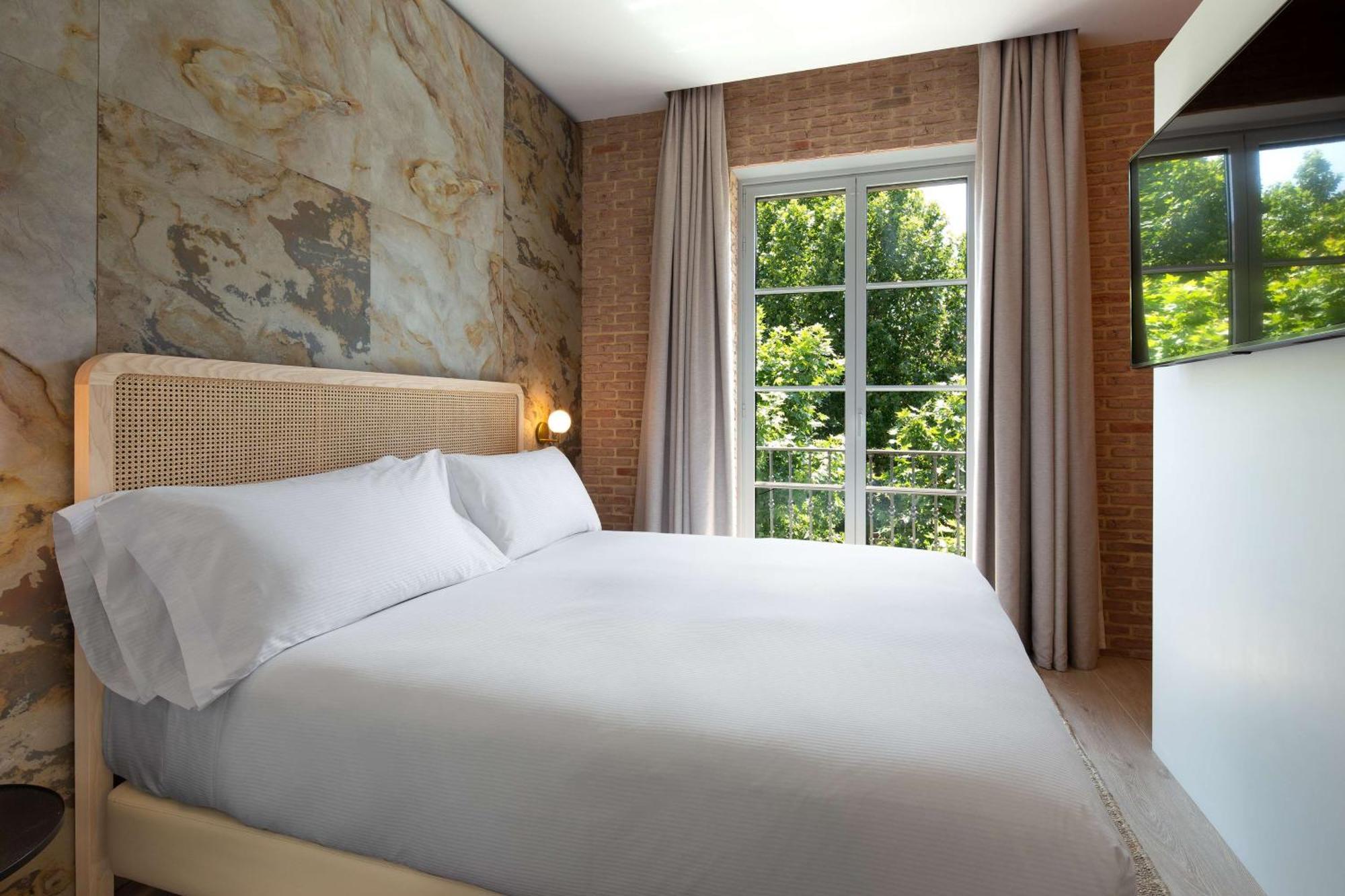 Atocha Madrid, Tapestry Collection By Hilton Hotel