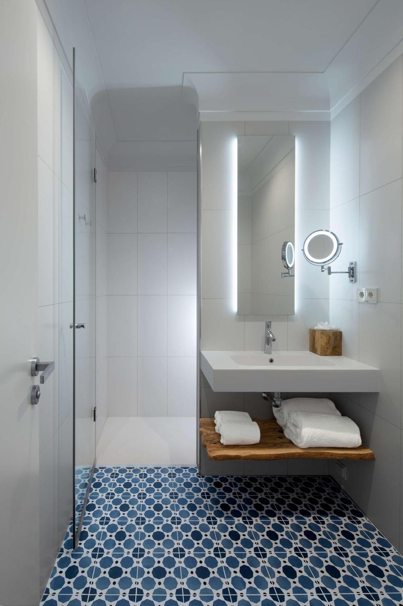 Atocha Madrid, Tapestry Collection By Hilton 4*