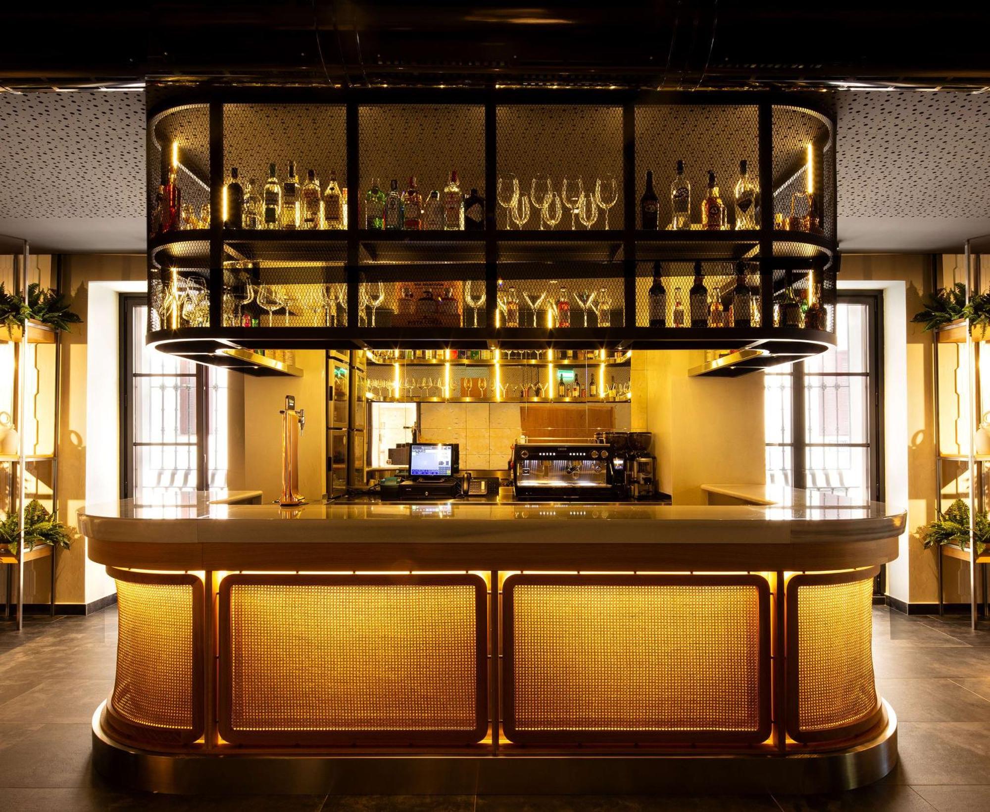 Atocha Madrid, Tapestry Collection By Hilton Hotel 4*