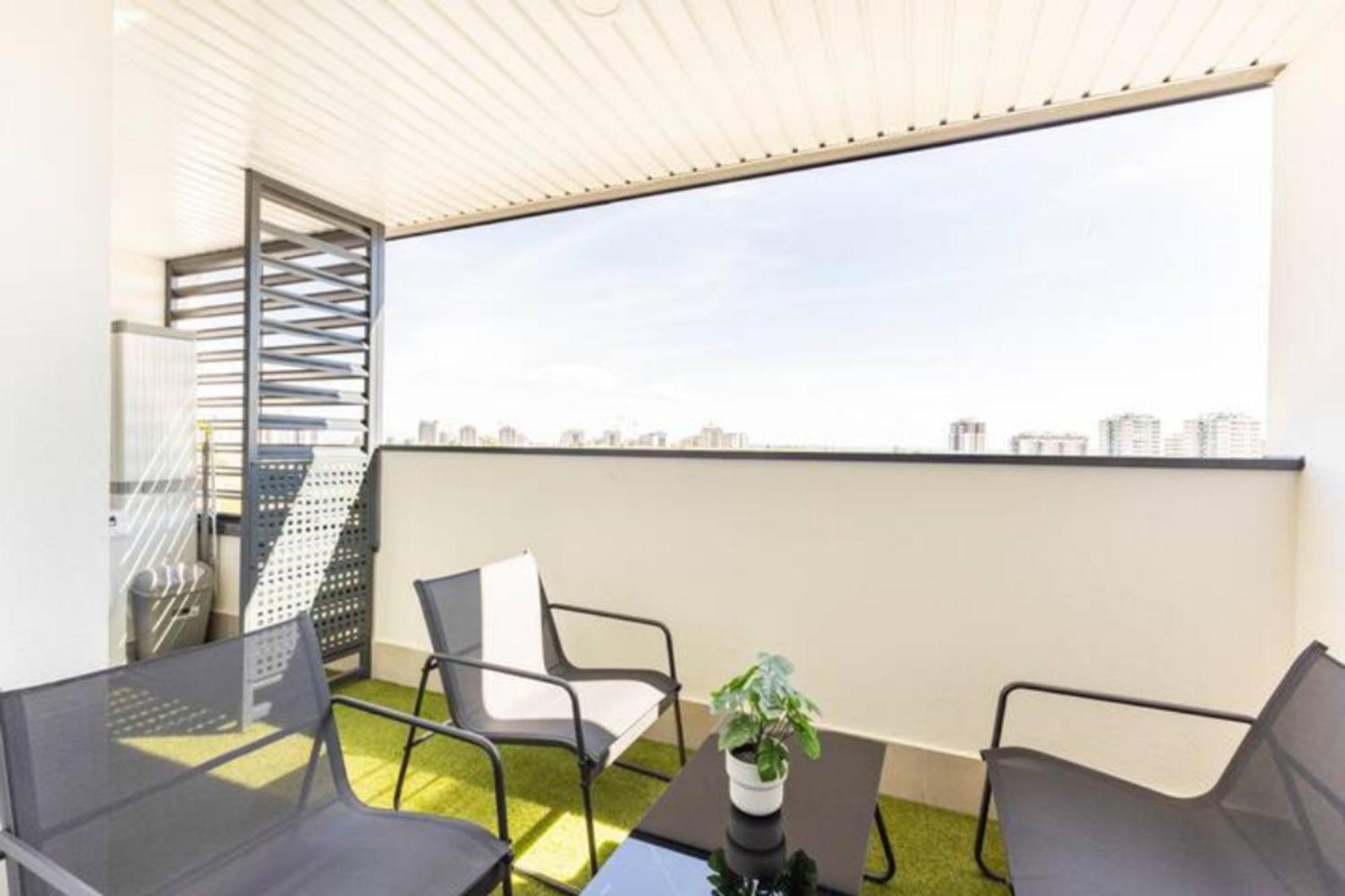 Piso Climatizado Y Parking Apartamento *