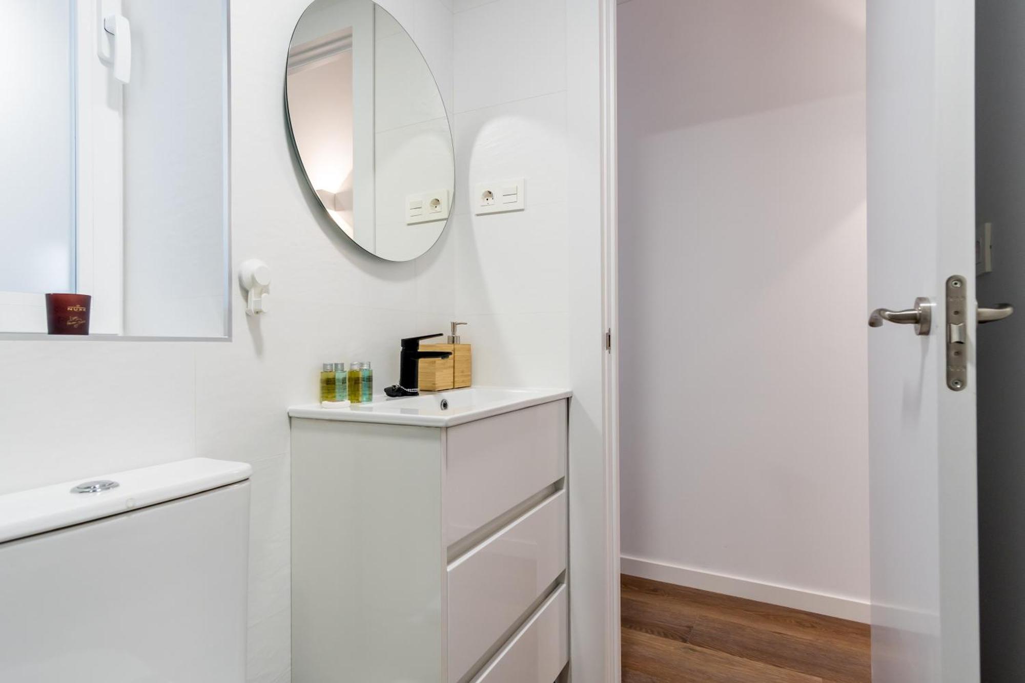 Modern And Cozy- 1 Bedroom 1 Bathroom -lavapies Apartamento Madrid