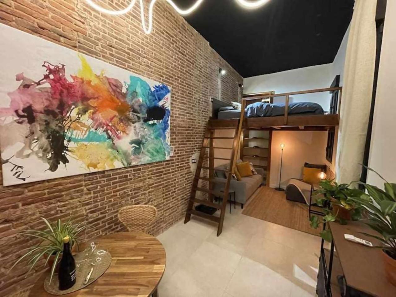 Moderno En Edificio Historico Apartamento *