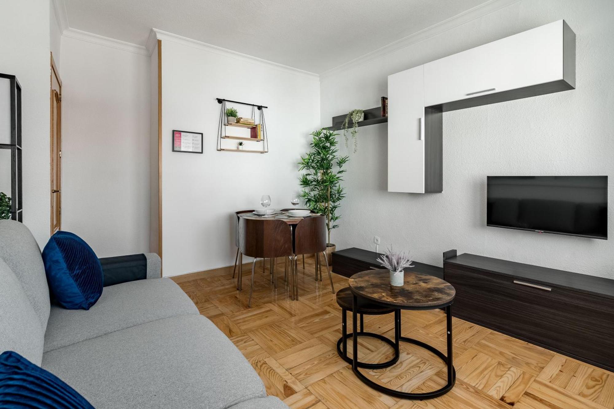Apartamento Charming Fuencarral Center - *