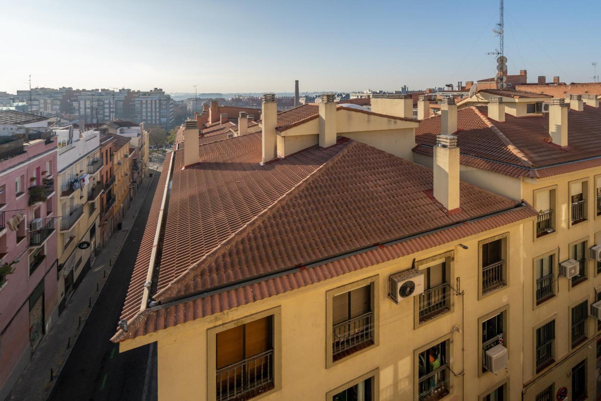 Atico Con Terraza En Lavapies Alquiler Temporal Madrid