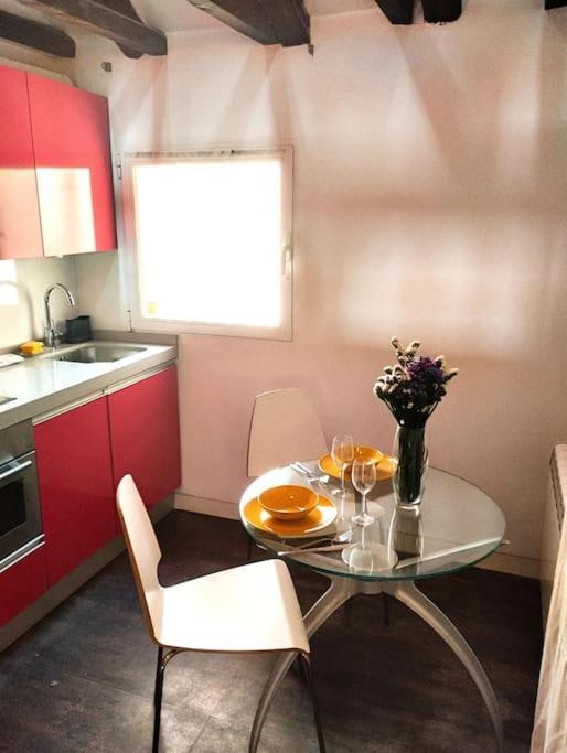 Apartamento Cozy Duplex In Malasana - Ac10 Madrid