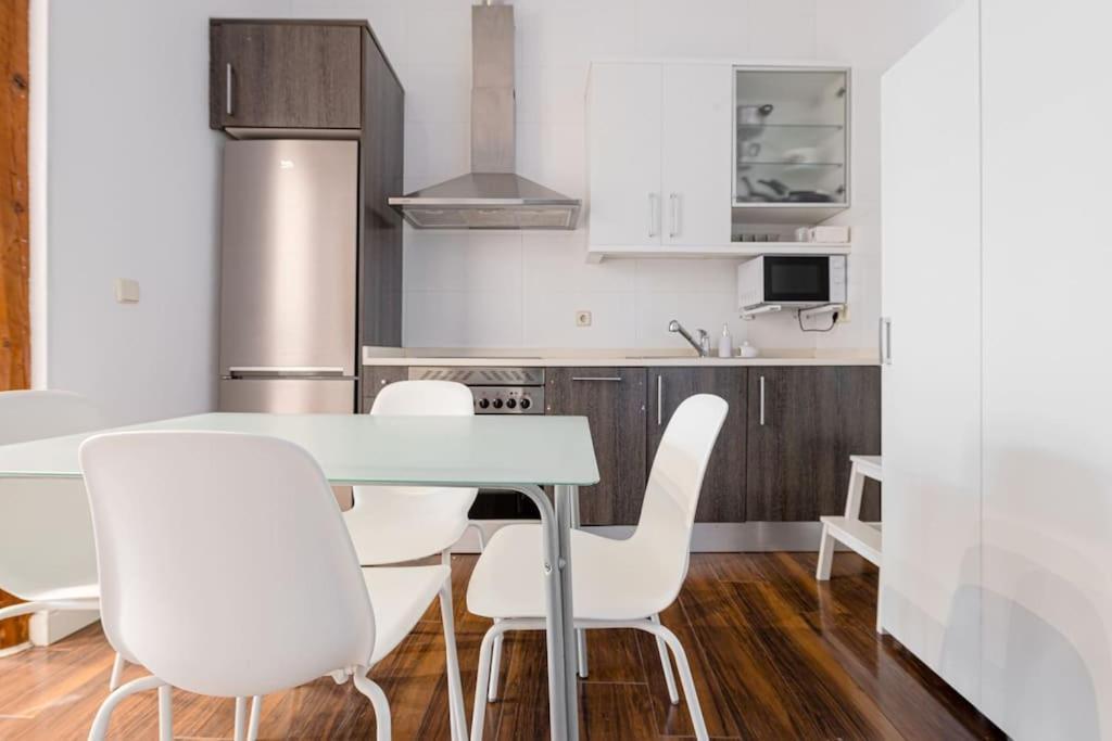 Flat Next To The Paseo Del Prado With Balcony - A5 Apartamento