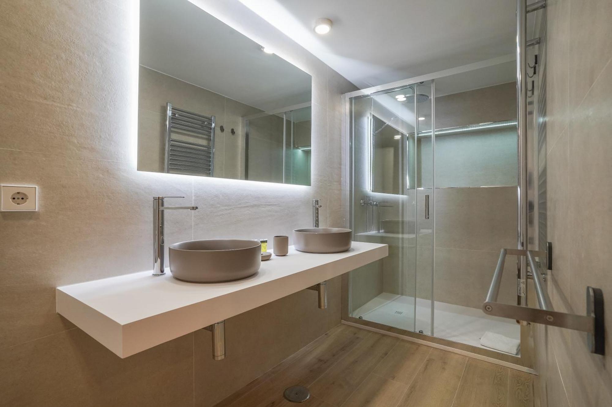 Apartamento Modern Duplex-3bedrooms 3bathrooms-lavapies *