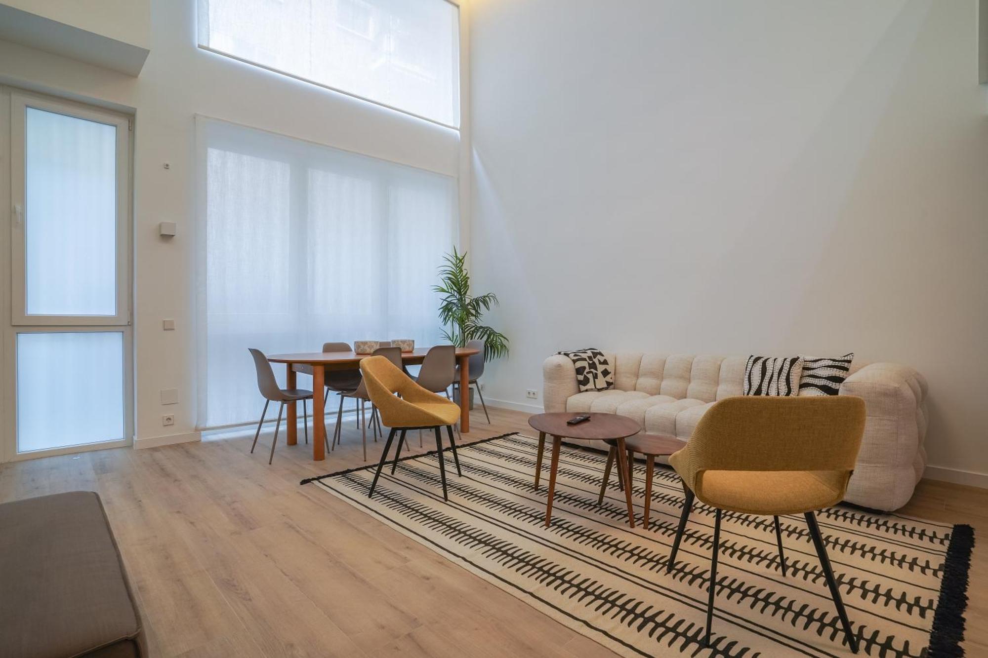 Modern Duplex-3bedrooms 3bathrooms-lavapies