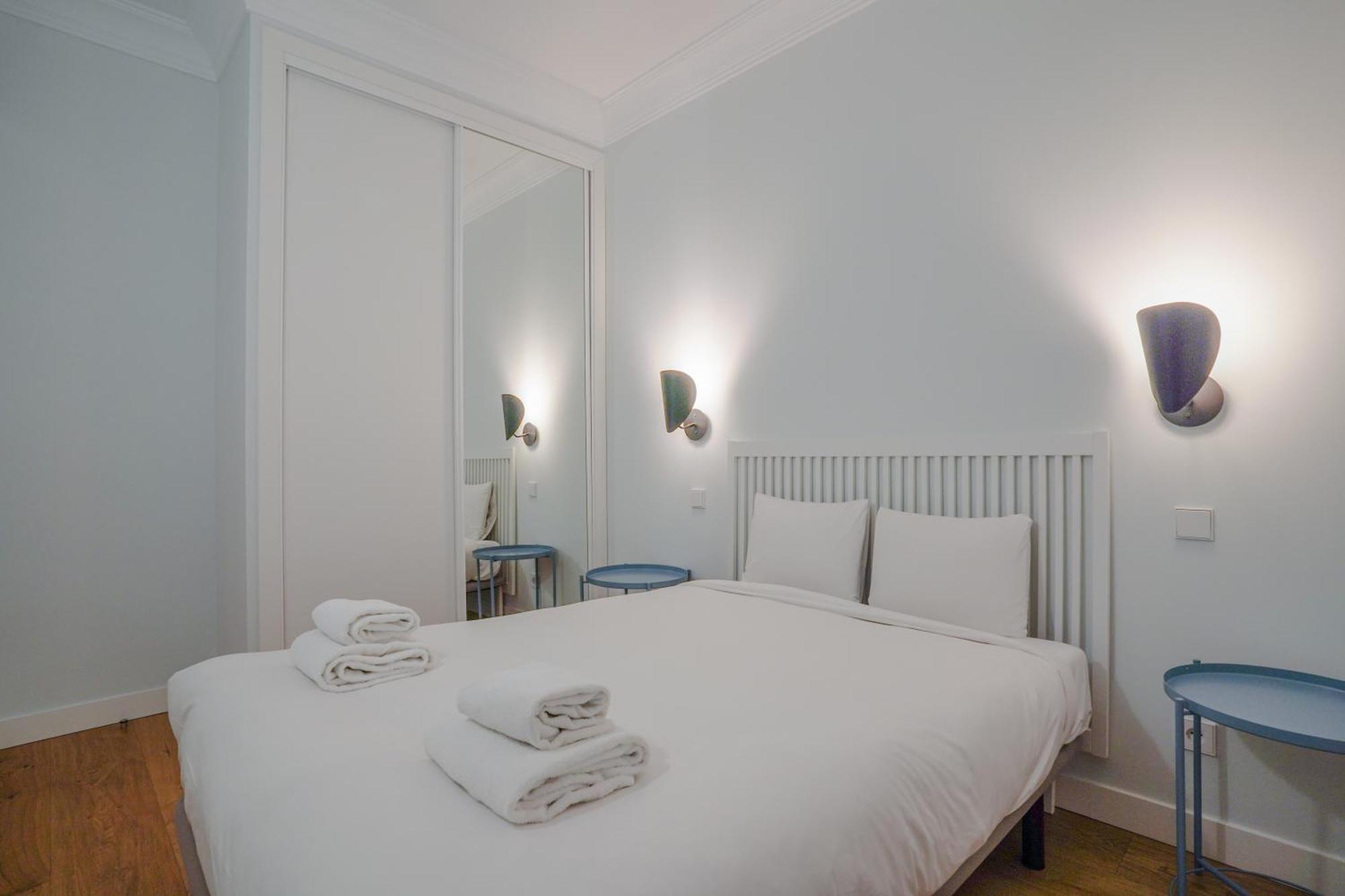 Modern Spacious-3 Bedrooms 2 Bathrooms-retiro Apartamento *