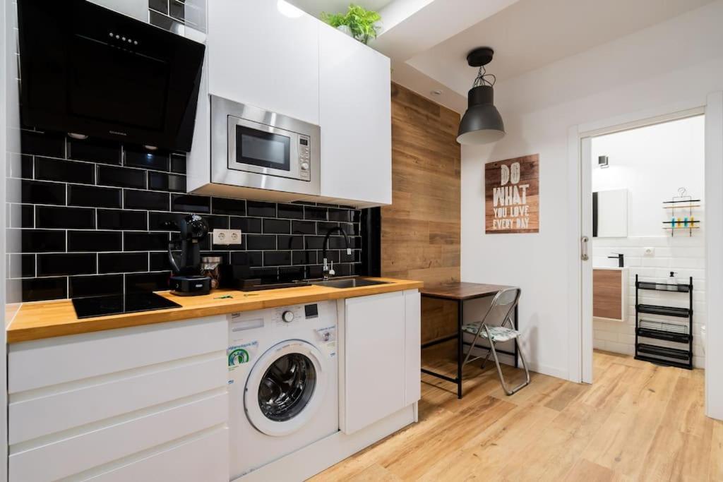 Stylish 1 Bedroom In Barrio Salamanca Apartamento *