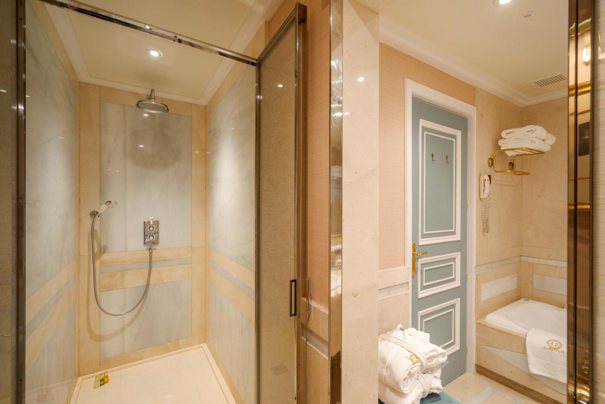 Relais & Chateaux Orfila Hotel 5*