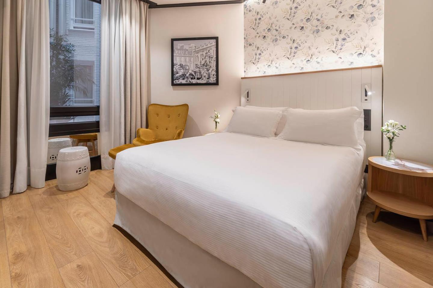 H10 Puerta De Alcalá Hotel 4*