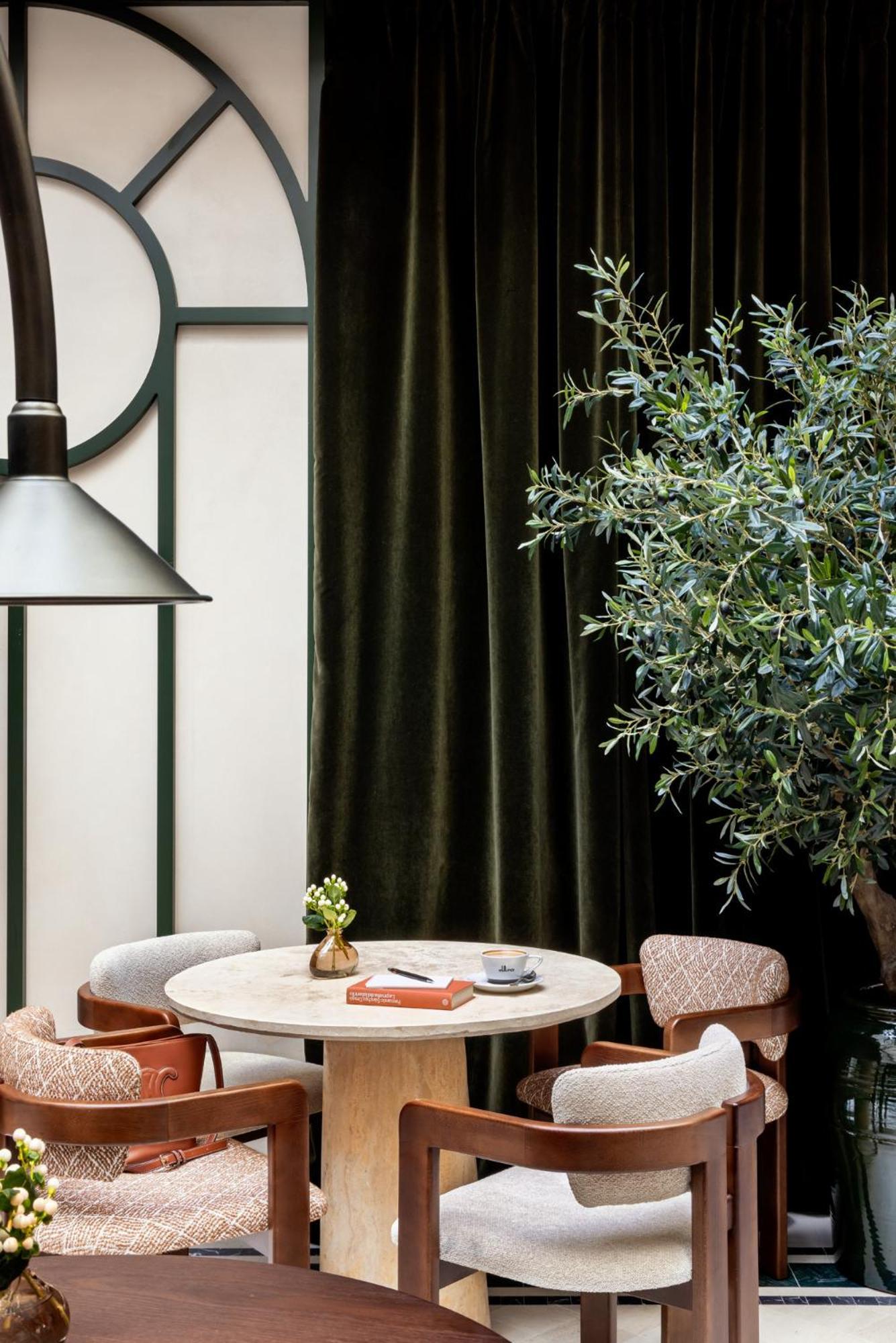 Tótem Madrid, A Small Luxury Of The World 4* Madrid