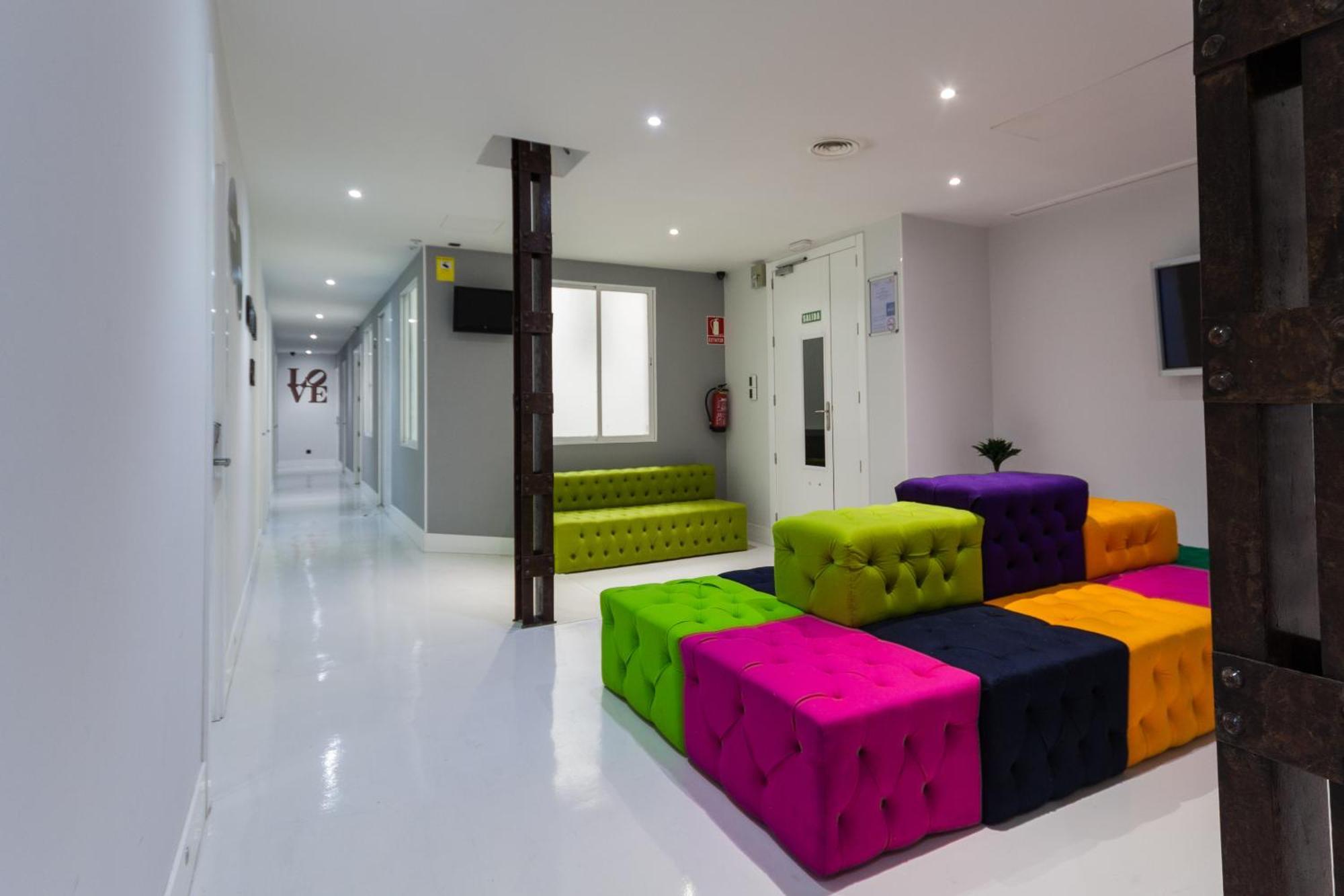 Hostal Gran Via 44 Madrid