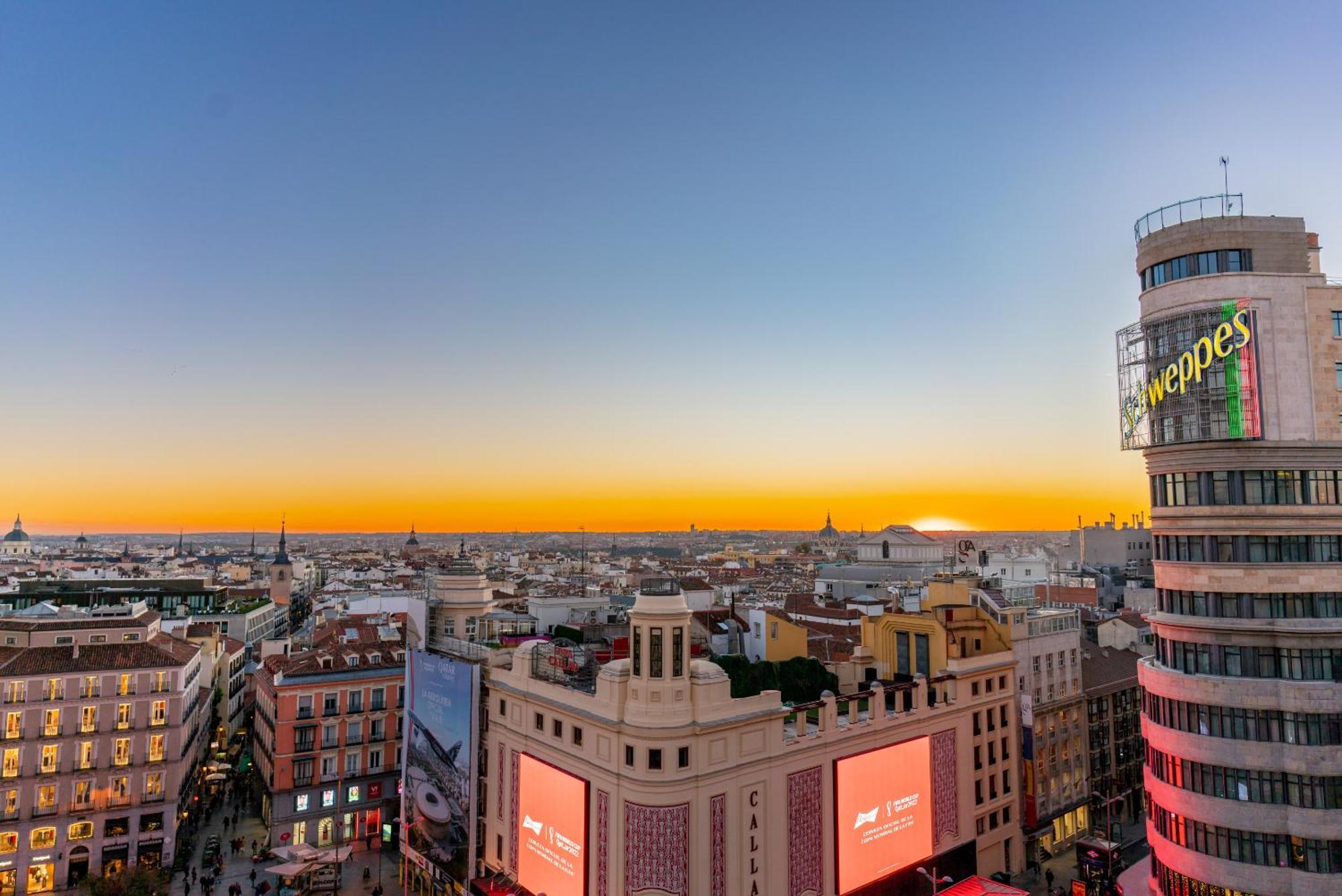 Gran Via 44 Hostal