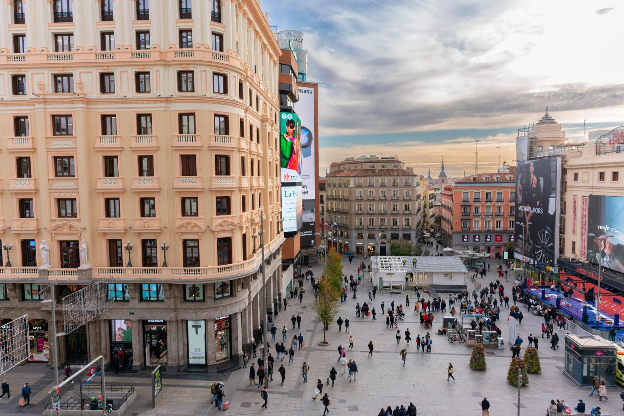 Carmen-gran Via * Madrid