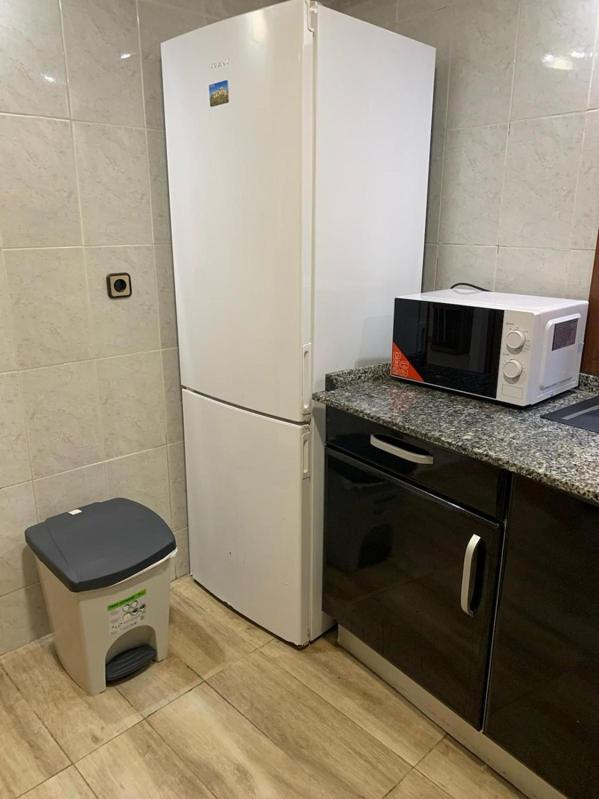 Apartamento Completo Para 8 Personas A 5 Minutos Del Aeropuerto E Ifema Apartamento