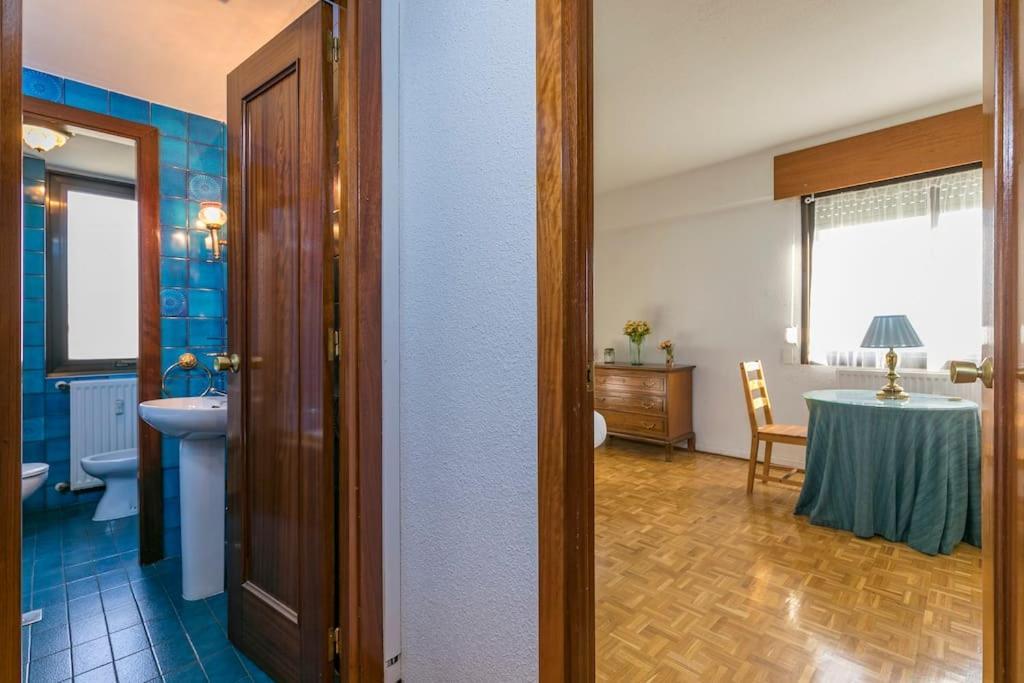 Vintage On Plaza Castilla, Apartamento