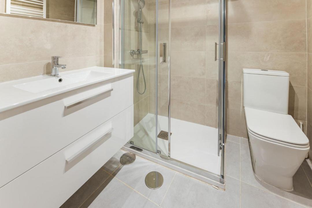 3 Bedrooms 2 Bathrooms Furnished - Sol - Bright - Mintystay Apartment *