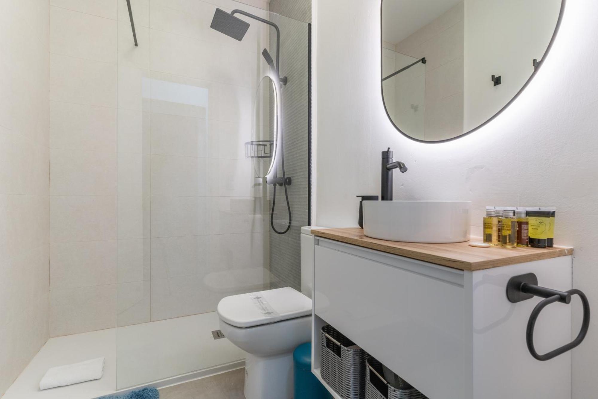 Cozy And Executive-2bedrooms 1bathroom-las Letras Apartamento Madrid