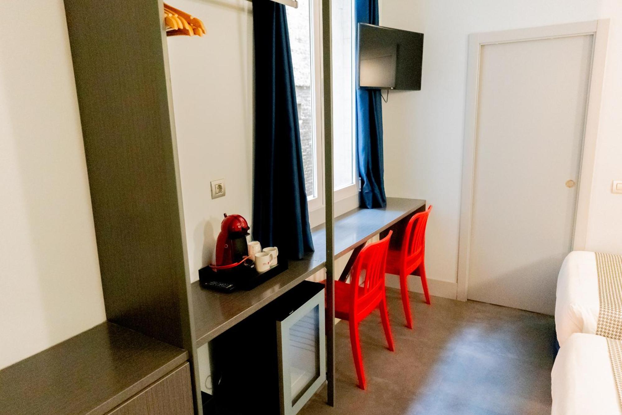 Carmen-gran Via Hostal Madrid
