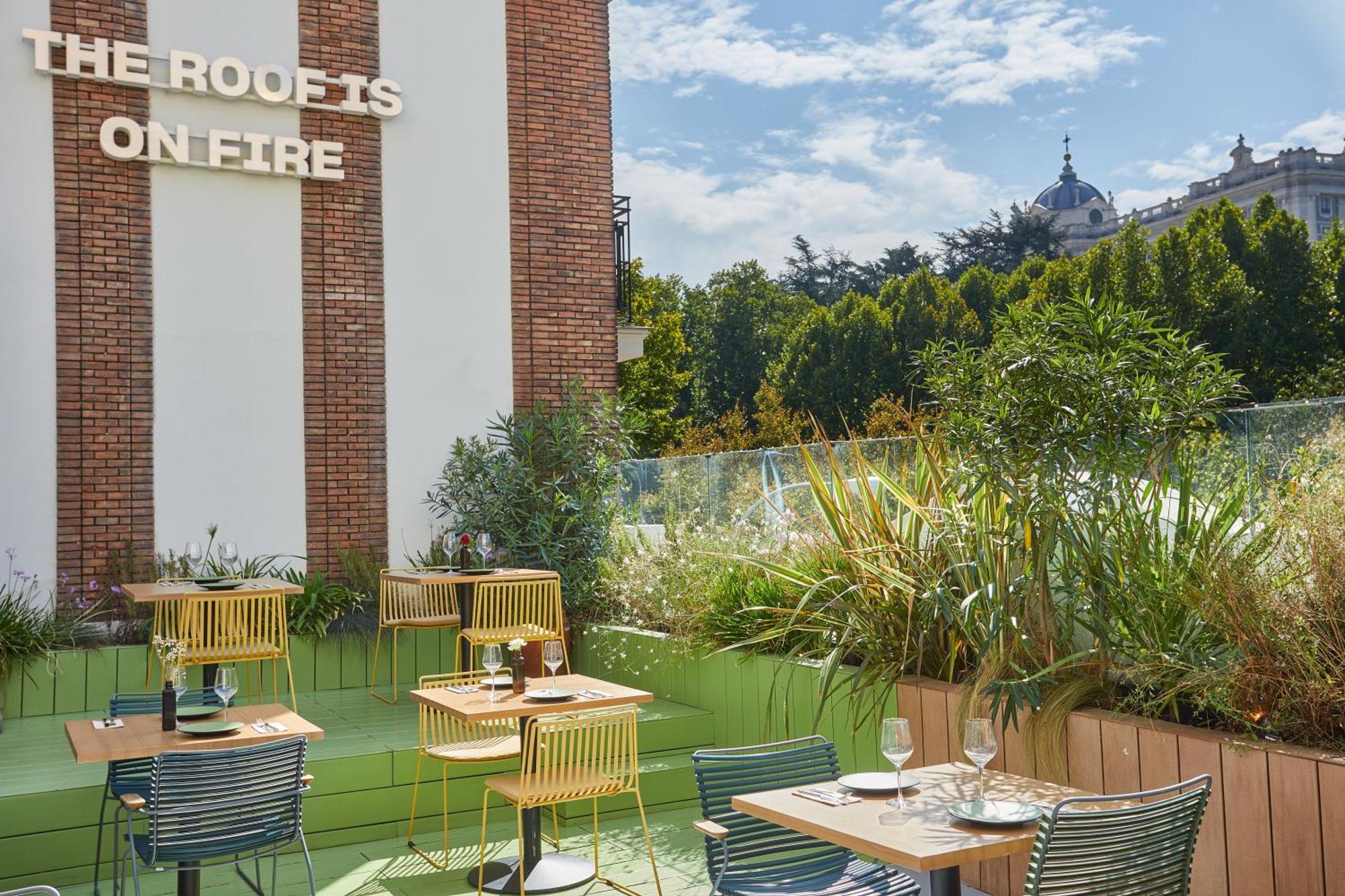 The Social Hub 4 Star Hotel 4*