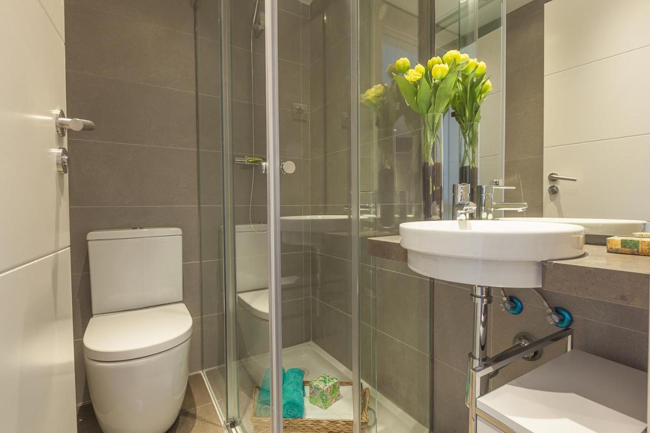Homeclub Exclusive Flat At Tower