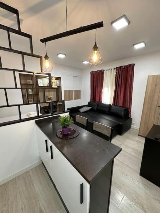 Apartamento Cozy For 4 Pax In Gran Via - M1 *