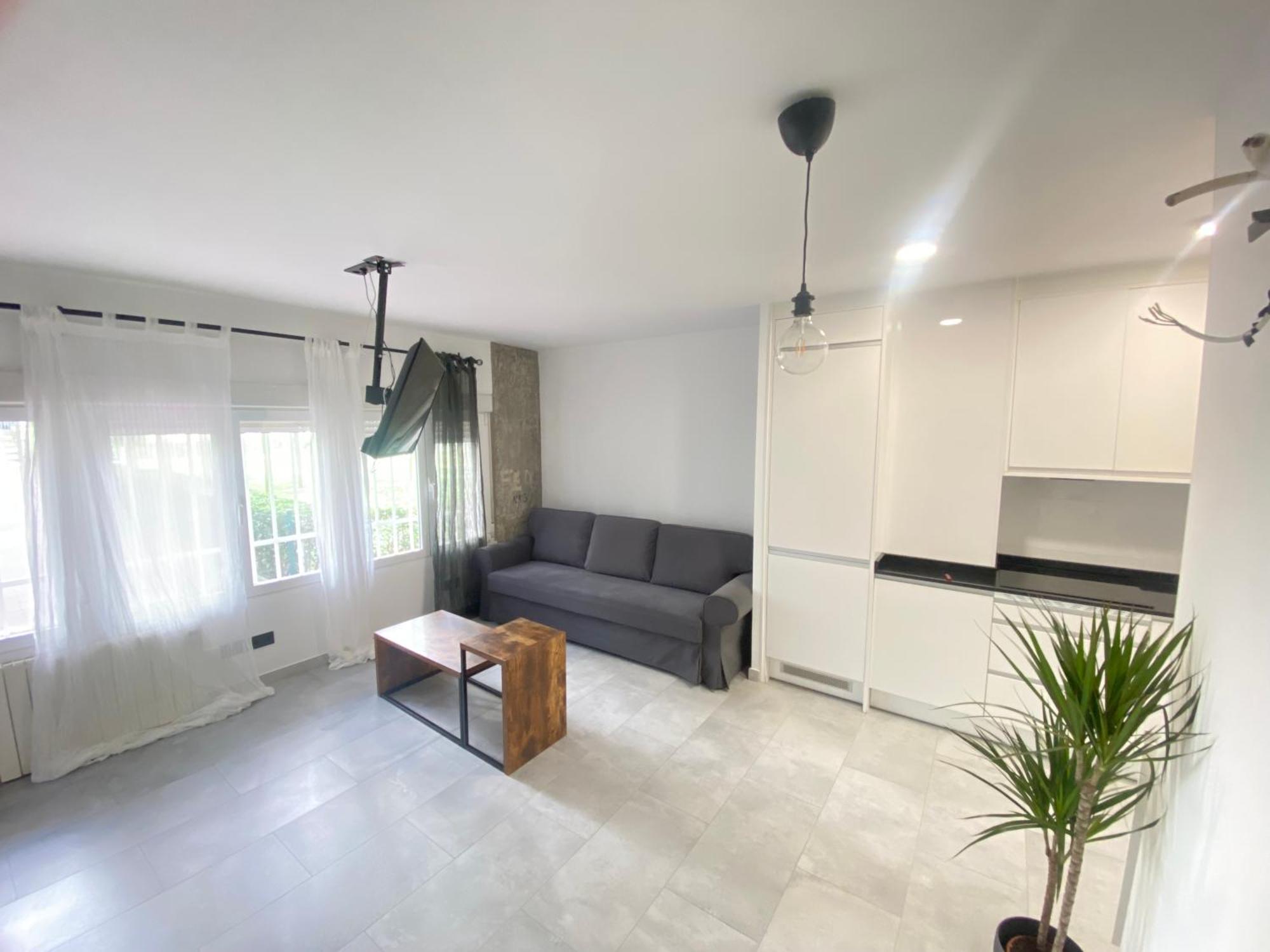 Centrico, Luminoso Y Equipado Apartamento Madrid