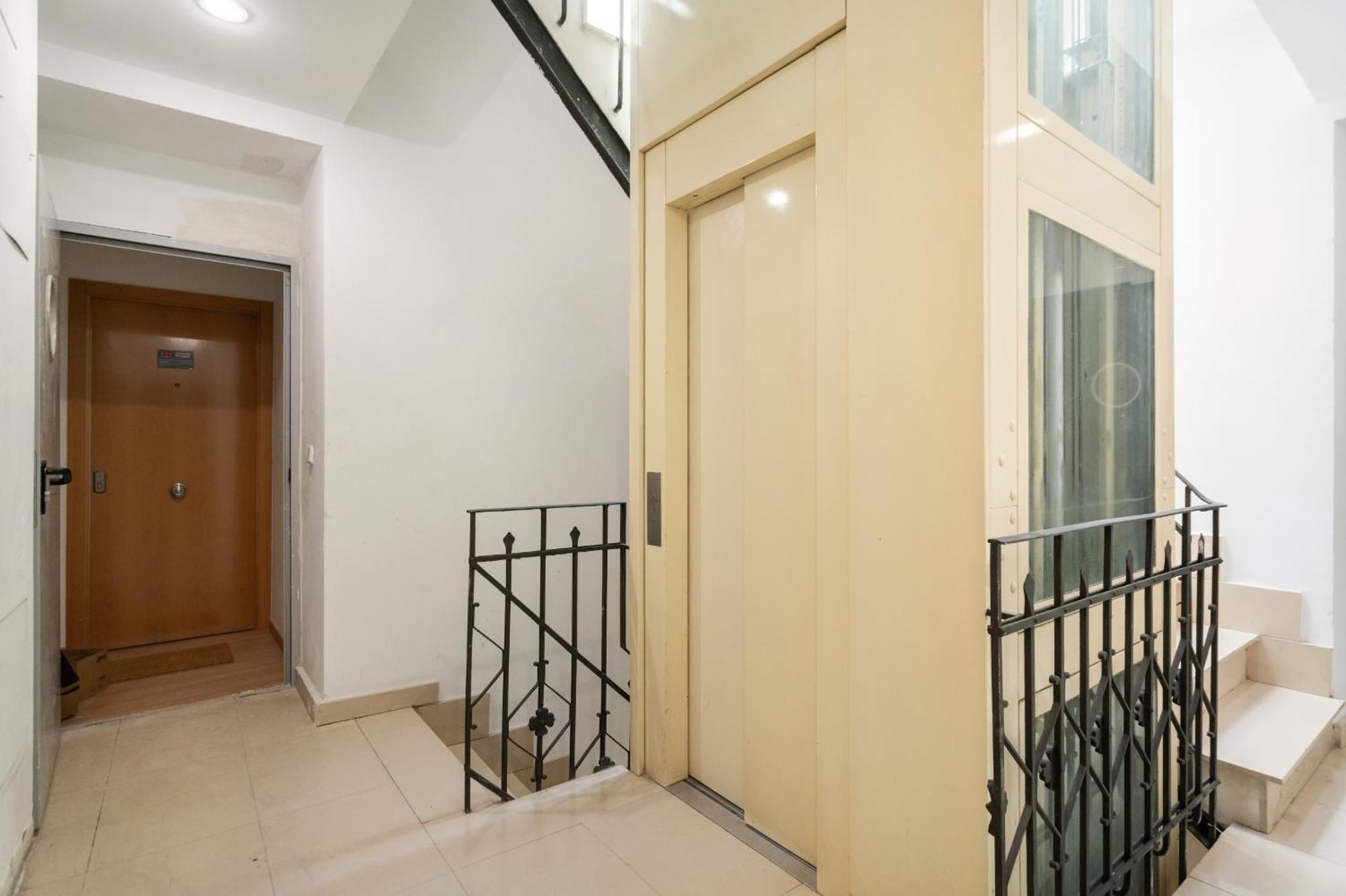 Apartamento En La Avenida De La Albufera Alquiler Temporal Madrid