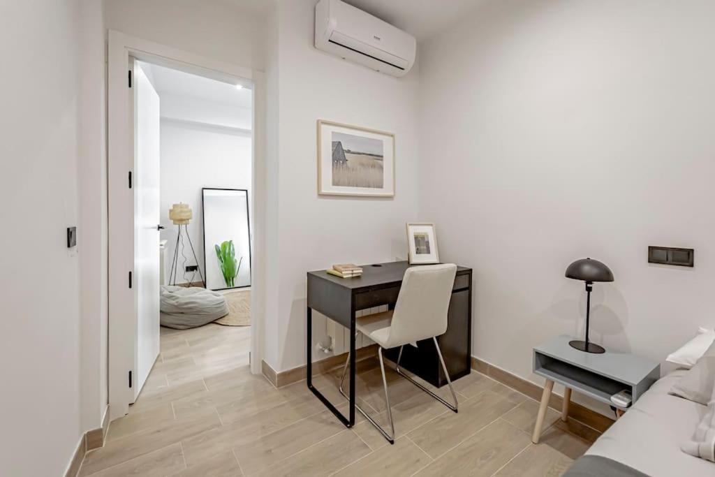 Apartamento Stunning And Spacious Flat At Barrio De Letras