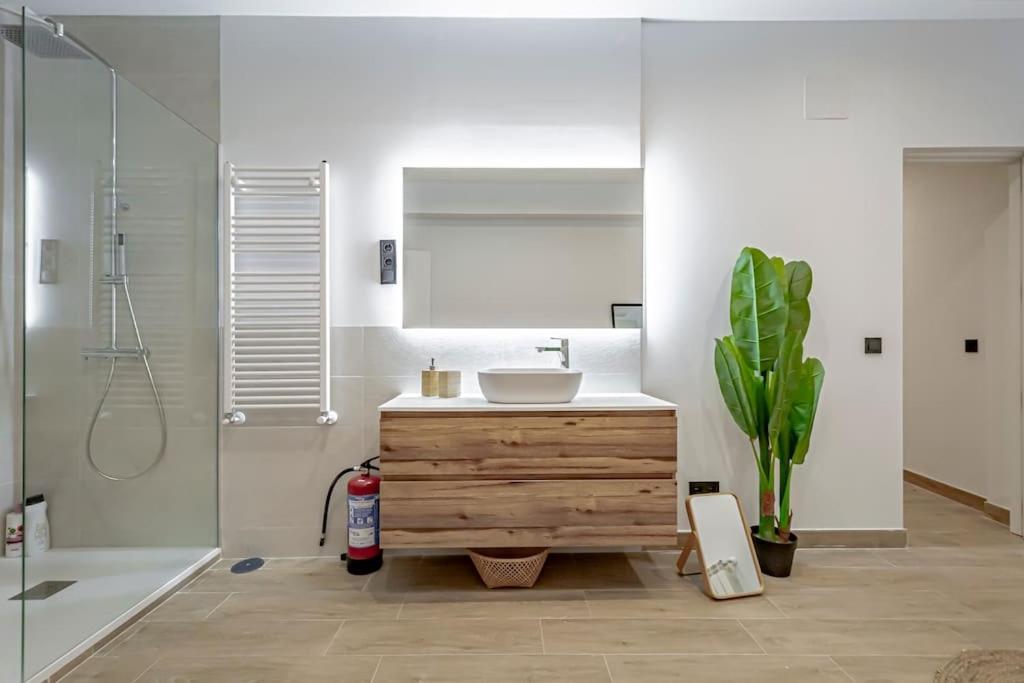 Apartamento Stunning And Spacious Flat At Barrio De Letras