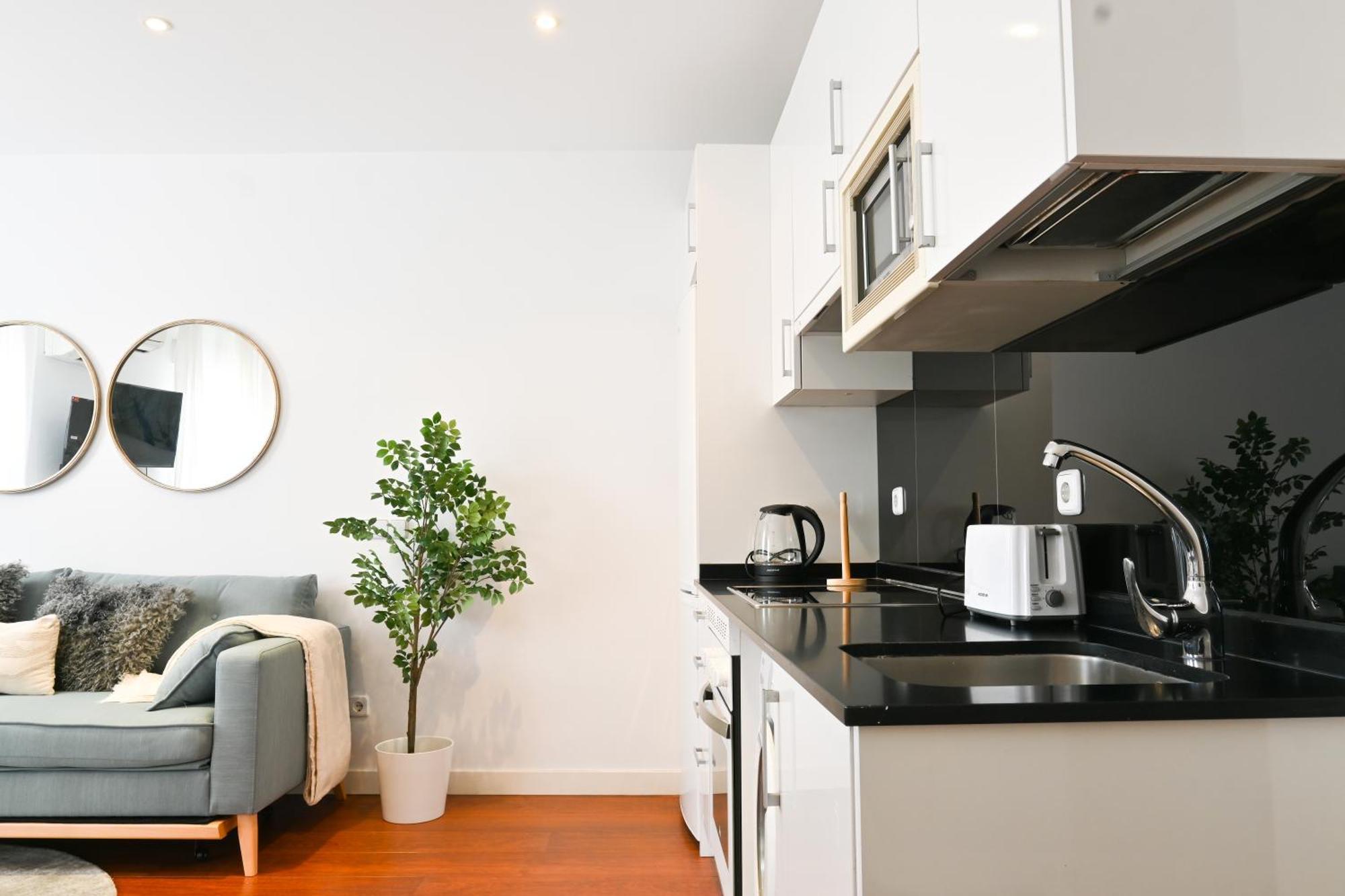 For You Apartamento De Dos Con Terraza En El Corazon De Malasana Ecl4ºa Apartamento Madrid