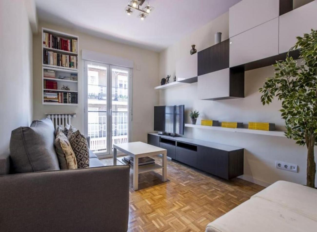 Apartamento Plaza De Ventas Ii -tu Con Estilo En