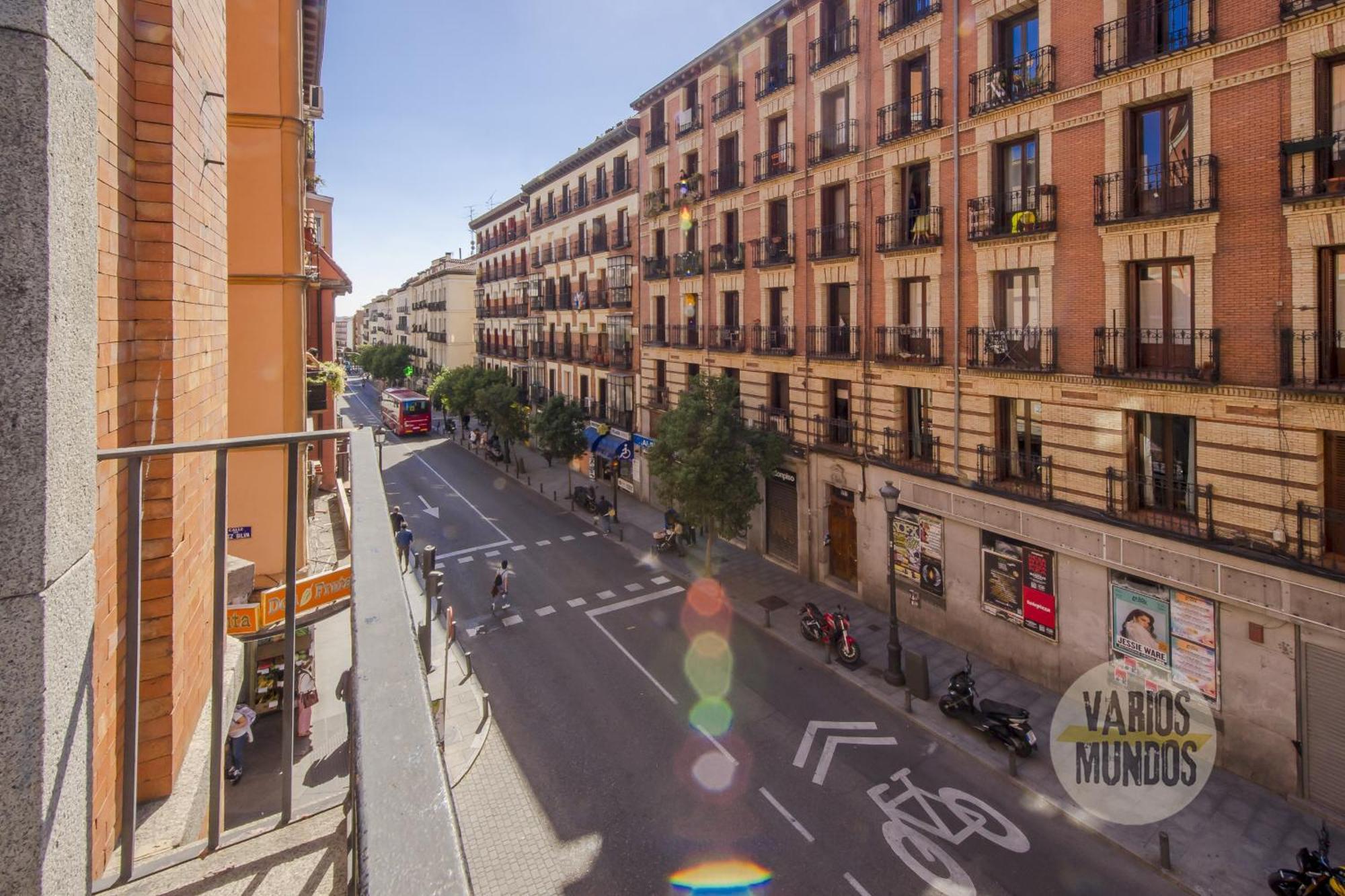 Apartamento Amplio Y Centrico 9pax En La Latina