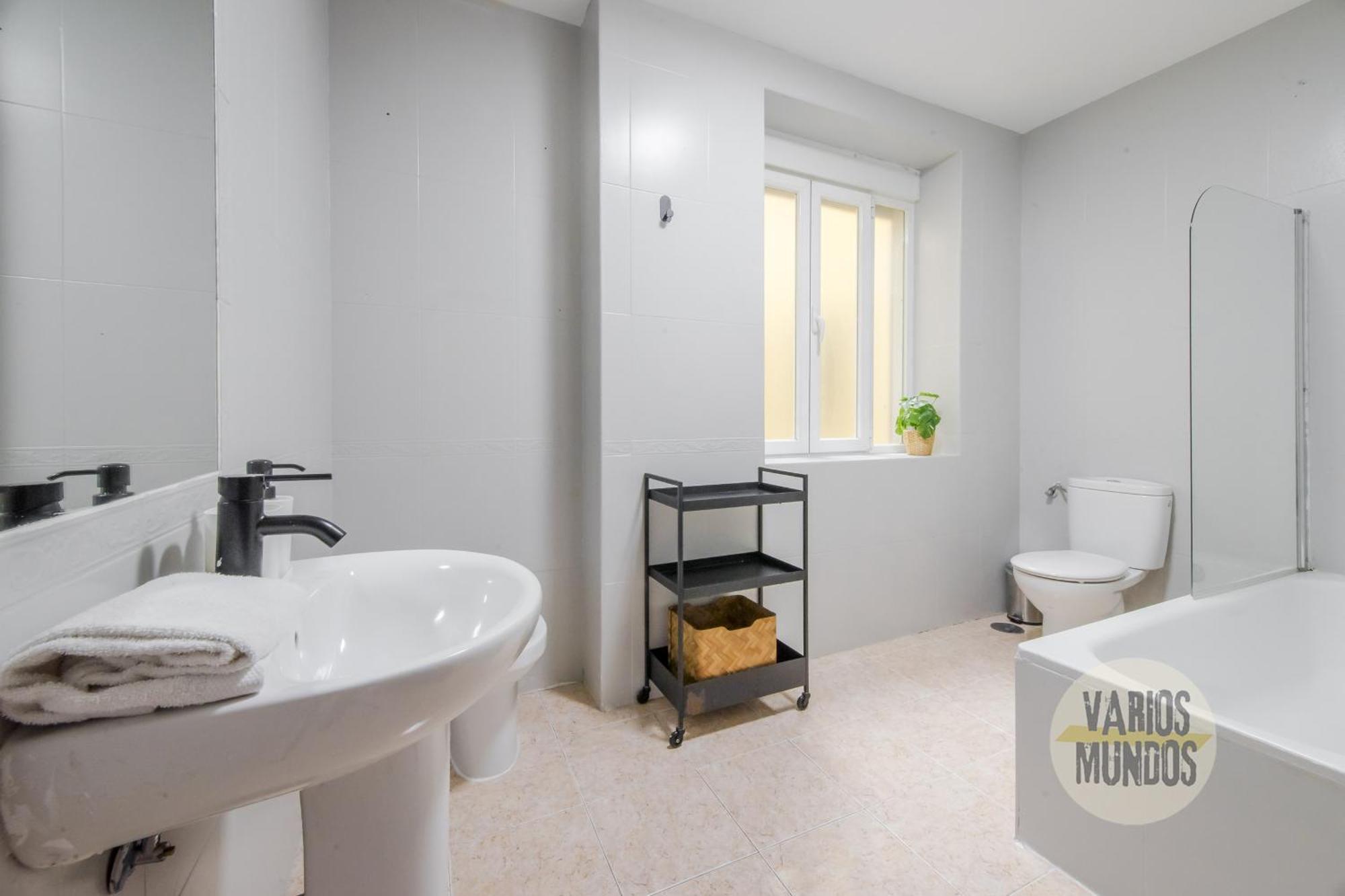 Apartamento Amplio Y Centrico 9pax En La Latina Madrid