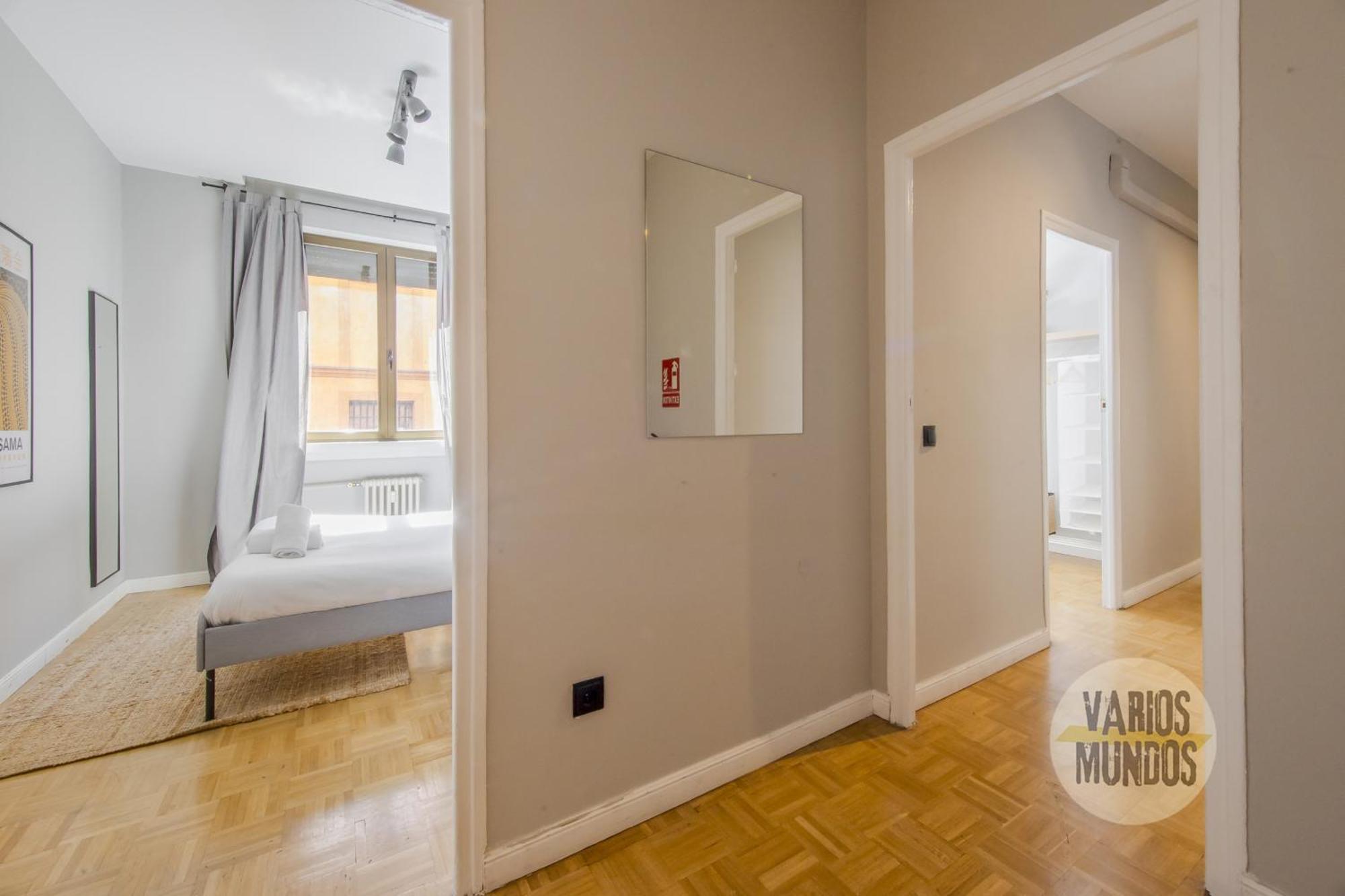 Apartamento Amplio Y Centrico 9pax En La Latina *