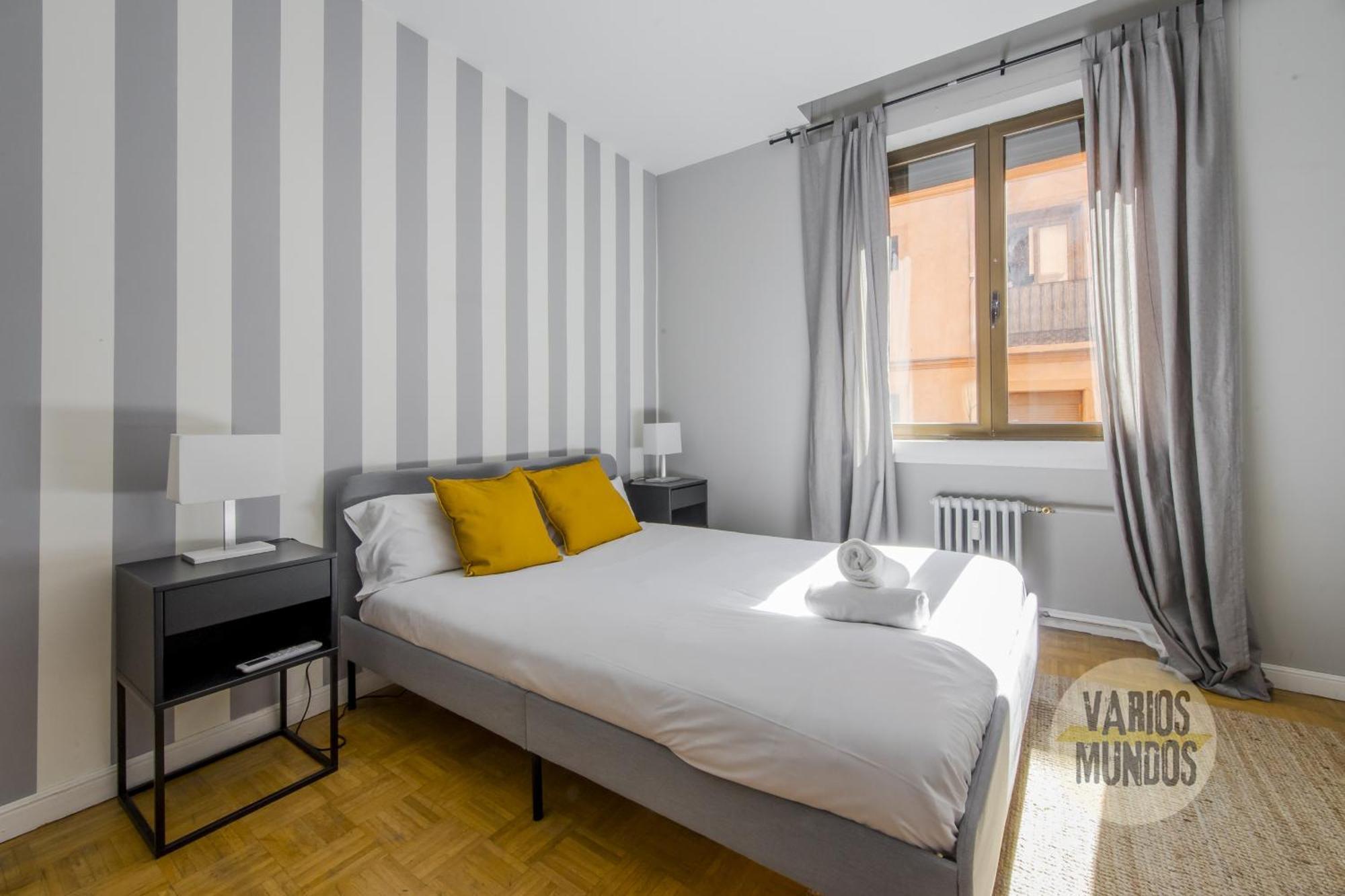 Amplio Y Centrico 9pax En La Latina Apartamento Madrid